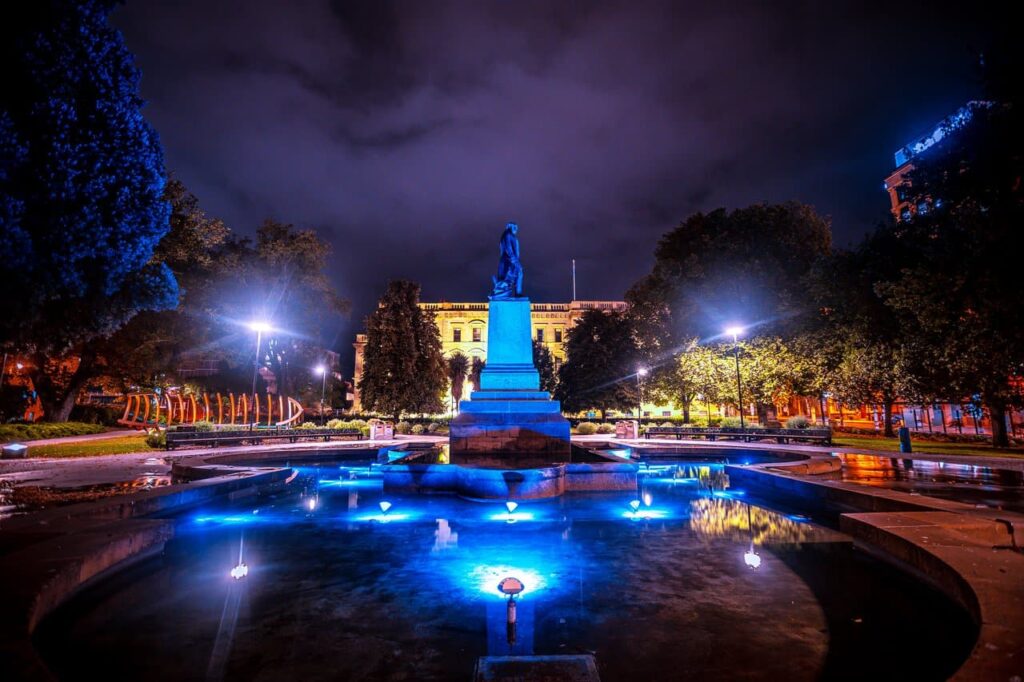 Hobart to light up blue in celebration of Tasmania’s blueberry industry