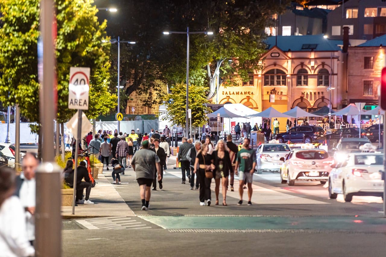 Historic Hobart pub looks to council for help extending opening hours